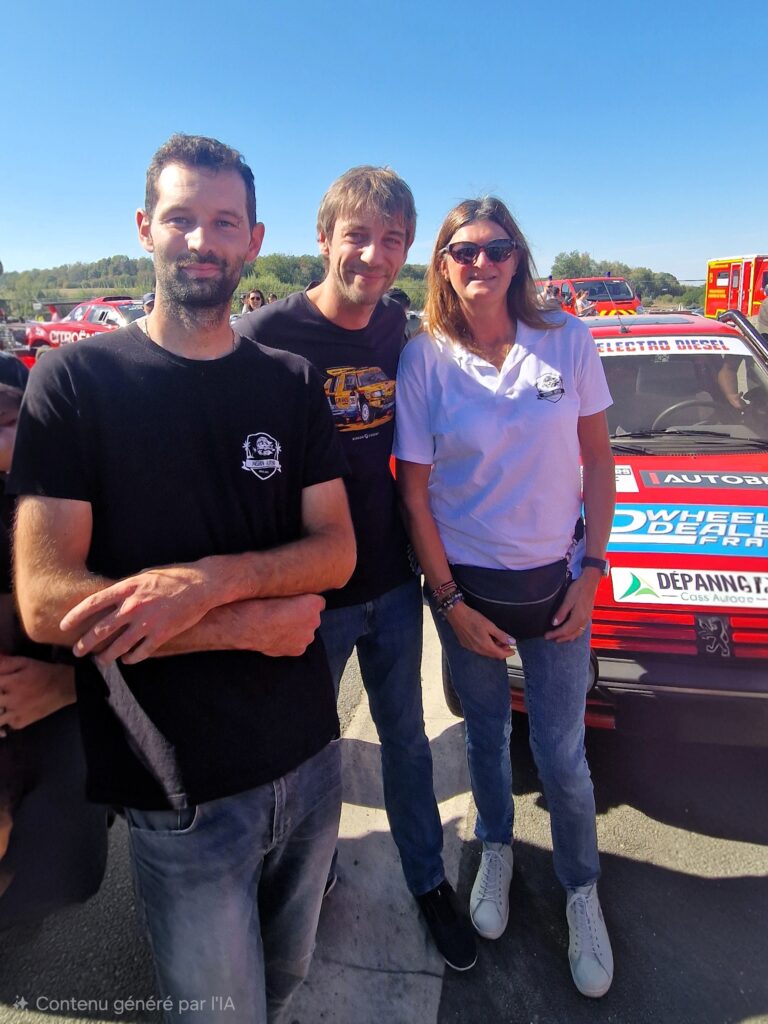 de gauche à droite : Brian Nieswand Le nouveau pilote du véhicule équipage 1, Aurélien de Wheeler Dealers et Stella Nieswand pilote du véhicule de l'équipage féminin.